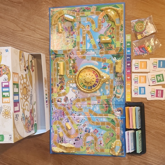 The Game of Life 50th Anniversary Special Edition - Picture 3 of 11